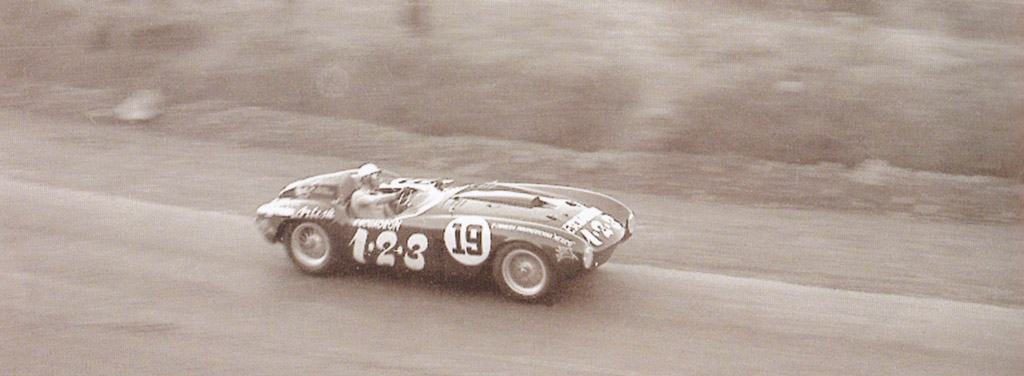 Umberto-Maglioli-en-la-carretera-panamericana-ok La Carrera Panamericana