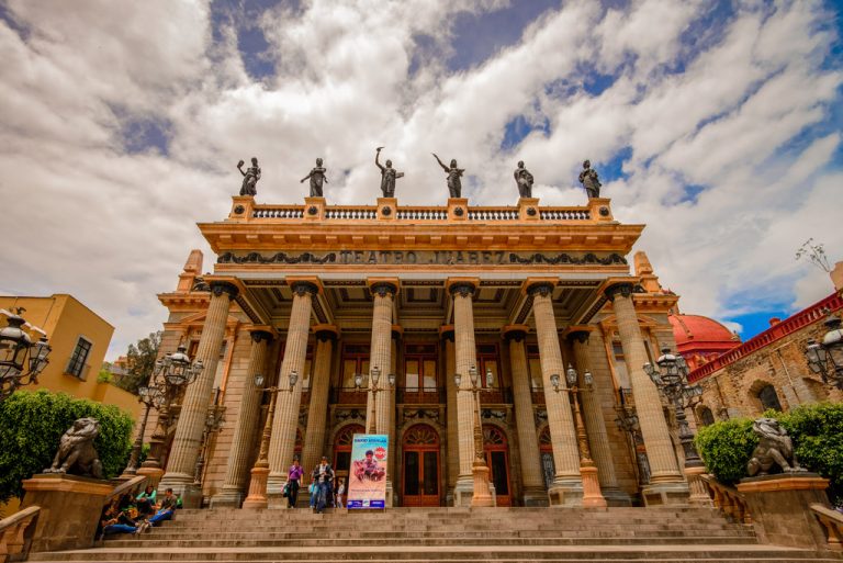 200 Años De Grandeza En Guanajuato La Carrera Panamericana 0817